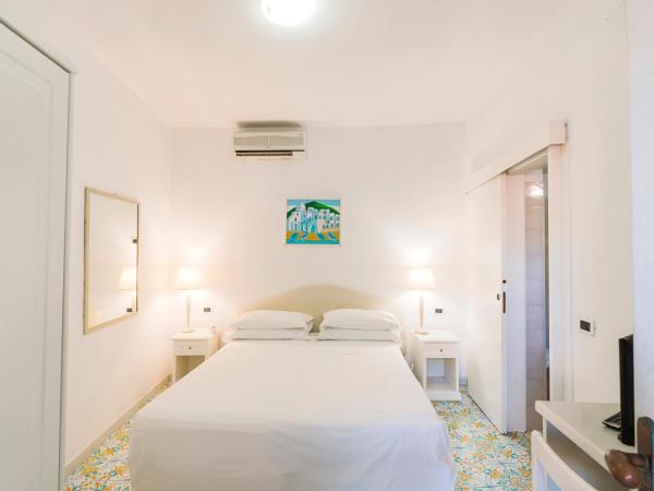 Hotel Villa Svizzera Terme : photo 6 de la chambre chambre double classique