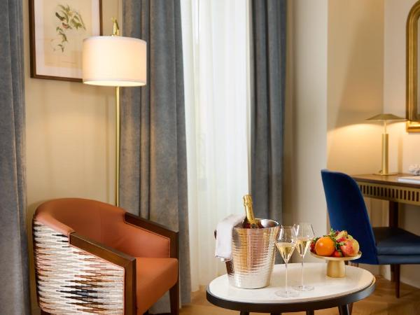 Maison 1896 : photo 5 de la chambre suite lit king-size