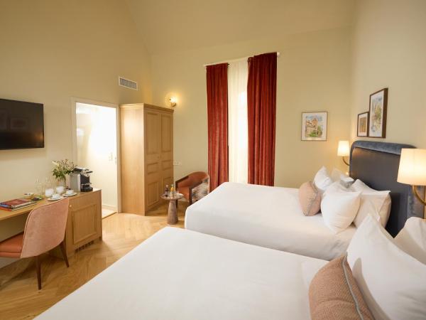 Maison 1896 : photo 2 de la chambre chambre familiale