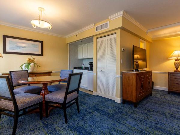 The Lago Mar Beach Resort and Club : photo 5 de la chambre suite lit king-size - vue sur mer