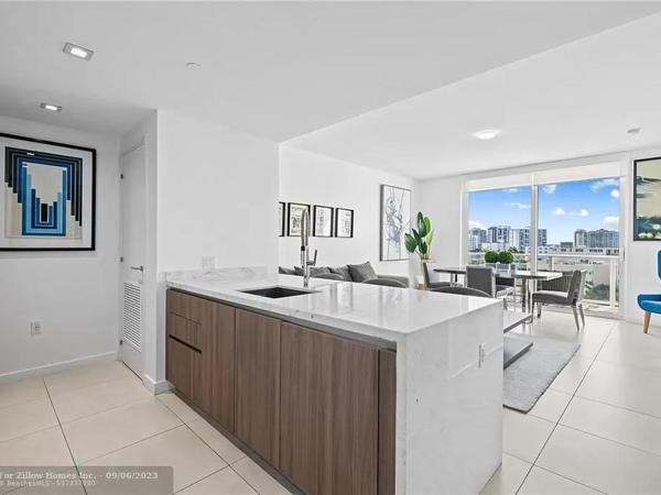 The Glamour of Upscale Downtown Ft. Lauderdale : photo 9 de la chambre appartement avec balcon