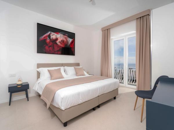 La Prora Apartments : photo 4 de la chambre chambre double ou lits jumeaux - vue sur mer