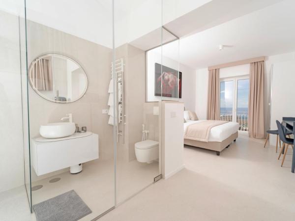 La Prora Apartments : photo 6 de la chambre chambre double ou lits jumeaux - vue sur mer