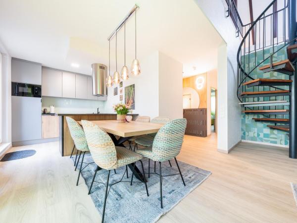 HOTEL Am Spichernplatz : photo 3 de la chambre appartement de grand standing (jusqu'à 10 personnes)