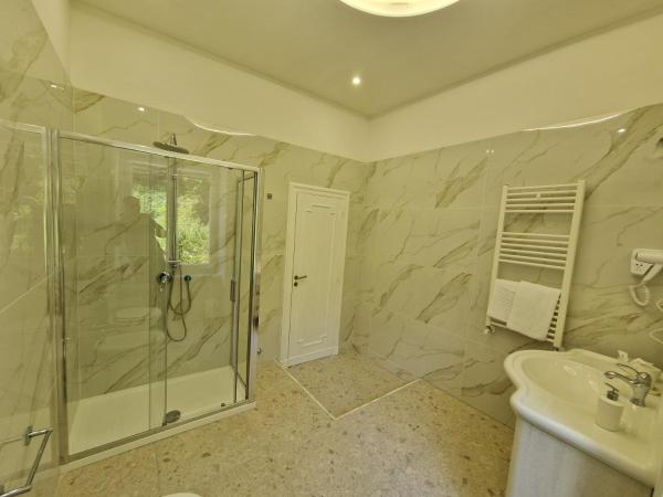 VILLA ESMERALDA : photo 10 de la chambre chambre double deluxe - vue sur mer