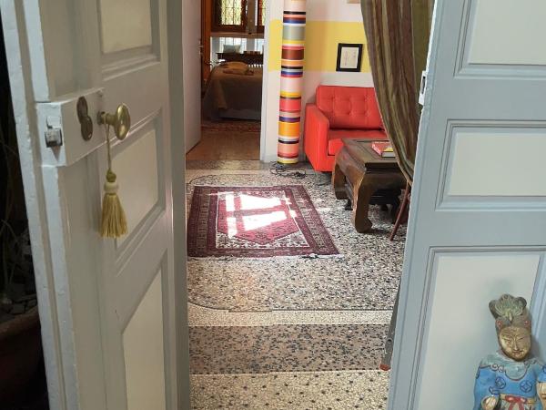 Cocooning Avignon : photo 1 de la chambre suite confort avec cuisine