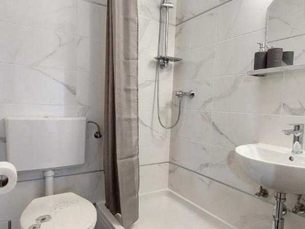 Pansion Klaudija : photo 7 de la chambre chambre double avec balcon