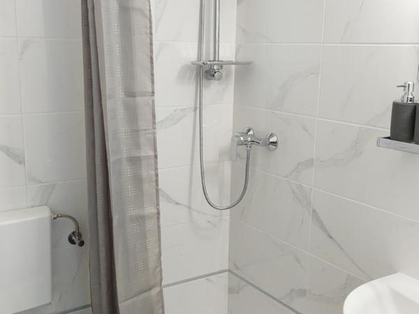 Pansion Klaudija : photo 6 de la chambre chambre double avec balcon