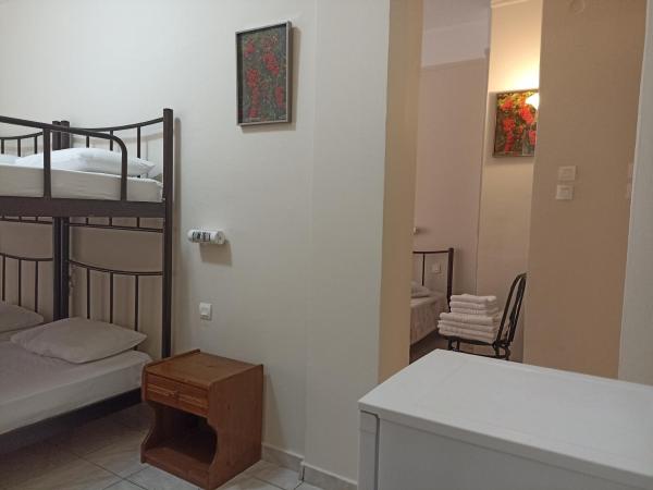 Elite Hotel : photo 10 de la chambre chambre familiale avec salle de bains privative