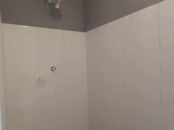 Hostel Jardim da Saúde : photo 6 de la chambre suite - vue sur piscine