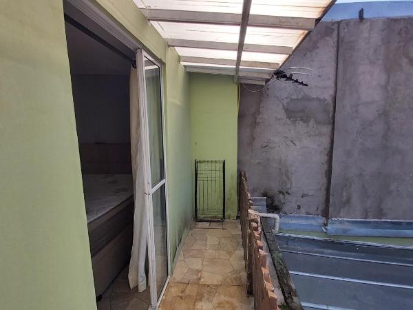 Hostel Jardim da Saúde : photo 10 de la chambre suite - vue sur piscine