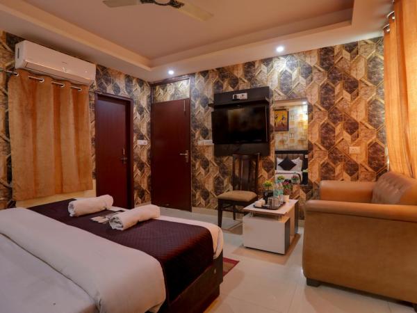 HOTEL NEW PUNJAB LUXURY : photo 6 de la chambre chambre double deluxe (2 adultes + 1 enfant)