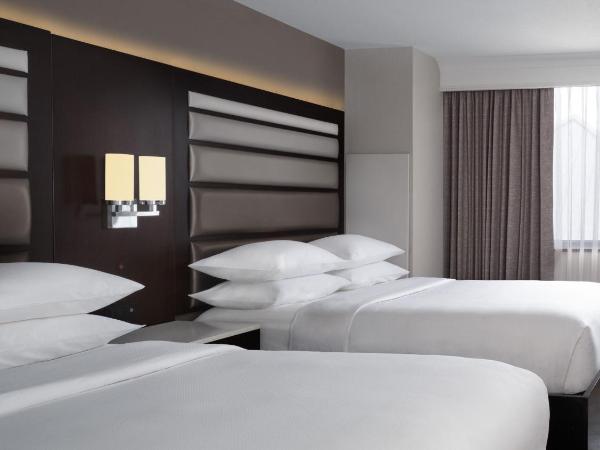 Delta Hotels by Marriott Jacksonville Deerwood : photo 2 de la chambre chambre avec 2 grands lits queen-size