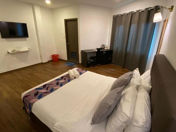 HOTEL LONGHOUSE : photo 1 de la chambre chambre double