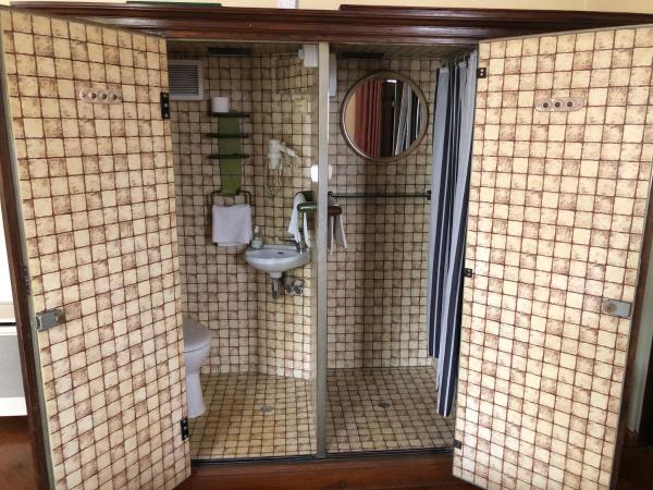 Kalmár Panzió : photo 4 de la chambre chambre double deluxe avec balcon