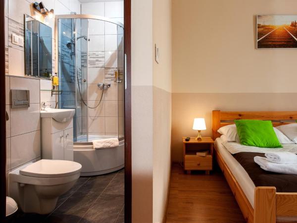 Station Aparthotel : photo 3 de la chambre chambre lits jumeaux