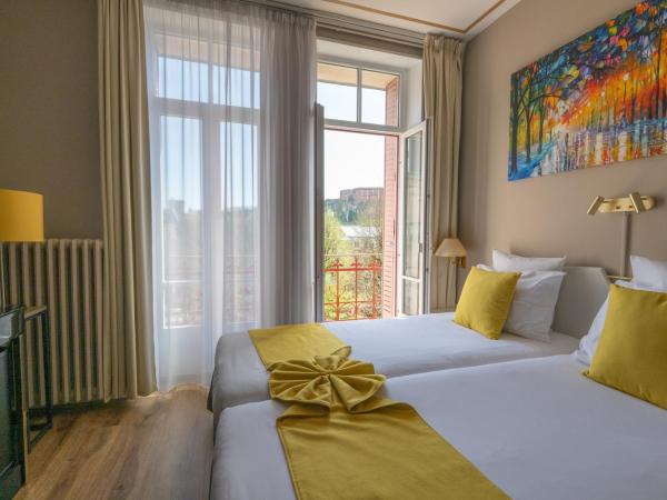 Grand Hôtel Du Tonneau D'Or : photo 5 de la chambre chambre supérieure - vue citadelle