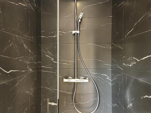 KERLAGATU : photo 6 de la chambre chambre double avec salle de bains privative