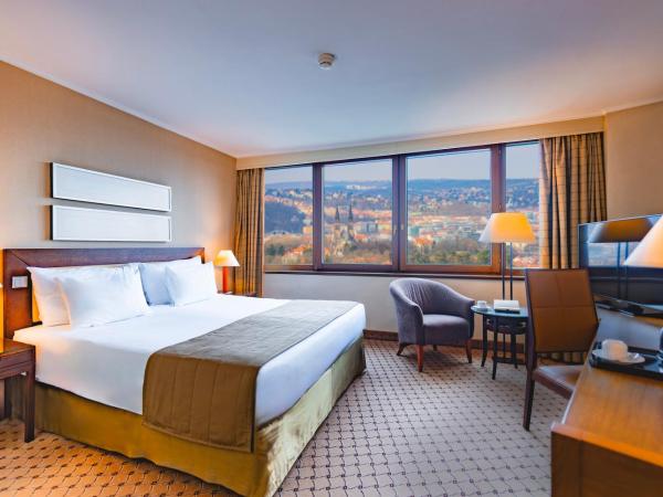 Grand Hotel Prague Towers - Czech Leading Hotels : photo 2 de la chambre chambre supérieure - vue panoramique sur ville