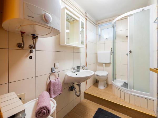 Apartments and Room Silvana : photo 6 de la chambre appartement 1 chambre avec terrasse