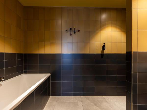 Fletcher Boutique Hotel Slaak-Rotterdam : photo 5 de la chambre suite avec balcon