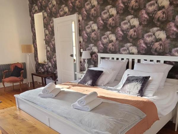 Le Manoir du Moulin de Madame : photo 6 de la chambre suite deluxe avec baignoire spa