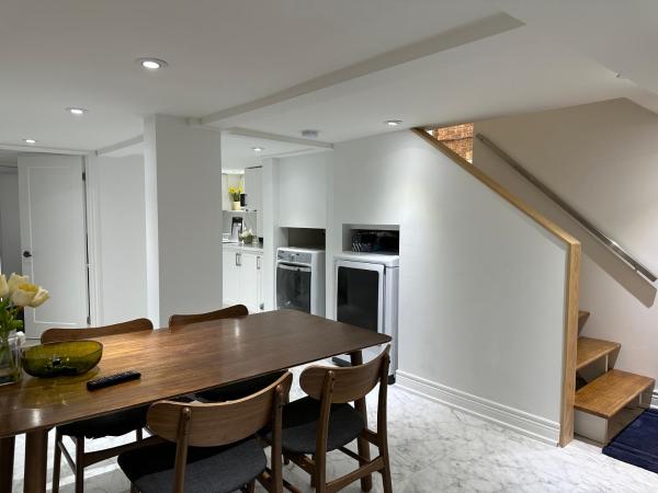 Vihome-119- Double bedrooms on up or 3 bedrooms in basement near Eglinton subway station : photo 10 de la chambre suite familiale deluxe