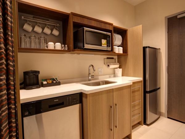 Home2 Suites By Hilton Charlotte Uptown : photo 5 de la chambre queen studio - mobility and hearing access/non-smoking