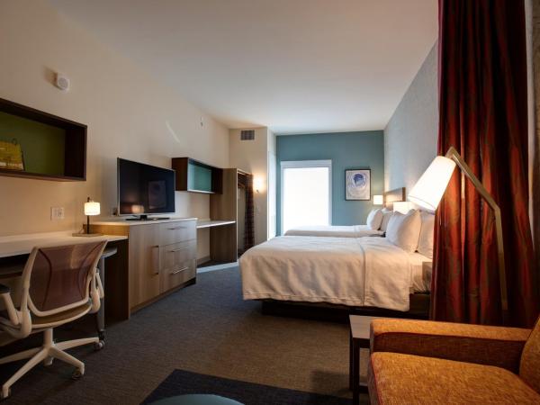 Home2 Suites By Hilton Charlotte Uptown : photo 9 de la chambre studio suite with two queen beds - hearing access/non-smoking