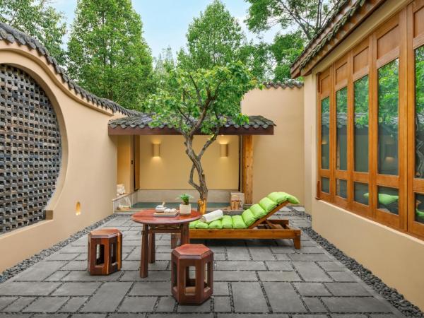 Six Senses Qing Cheng Mountain : photo 2 de la chambre courtyard hot spring suite