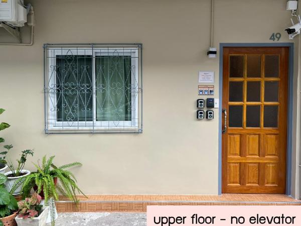 Achcha hotel - itsaraphap MRT station - Wat Arun : photo 1 de la chambre suite familiale