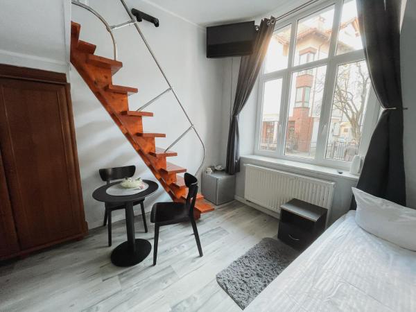 Central Sopot : photo 9 de la chambre chambre triple classique