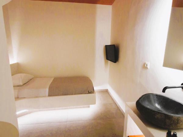 Kykladonisia Traditional Settlement : photo 9 de la chambre chambre simple novel