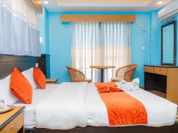 Hotel The Billabong Garden Pokhara : photo 1 de la chambre chambre double deluxe avec balcon