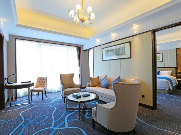 Xi'an Lanxi International Hotel : photo 1 de la chambre suite avec baignoire spa