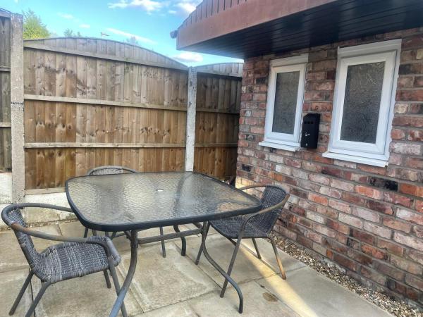 Delightful home in Manchester : photo 2 de la chambre maison de vacances