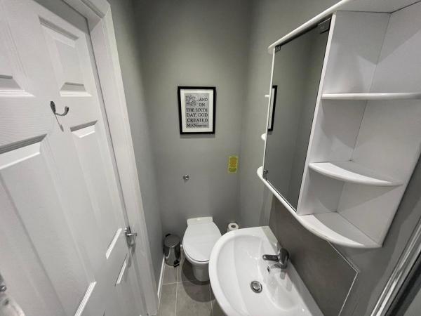 Delightful home in Manchester : photo 10 de la chambre maison de vacances