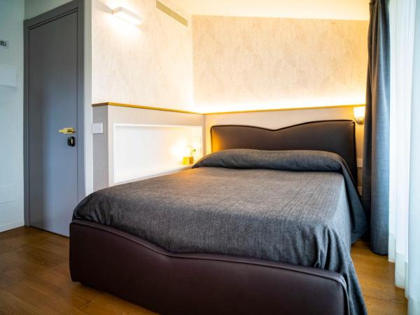 Villino Milano : photo 8 de la chambre chambre double de luxe