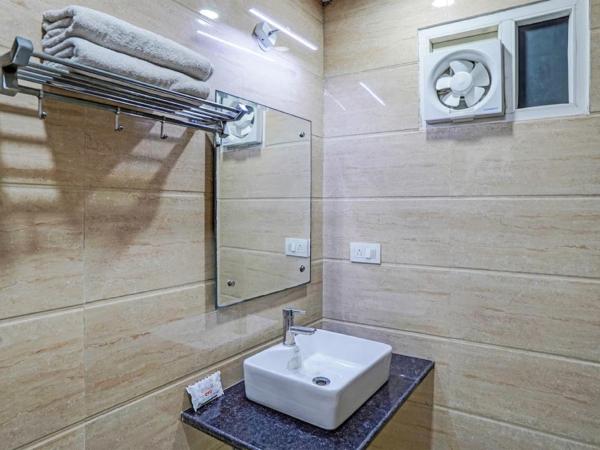 Hotel Shalimar Residency : photo 6 de la chambre chambre double