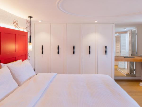 Agora Suites : photo 7 de la chambre chambre double deluxe (2 adultes + 1 enfant)