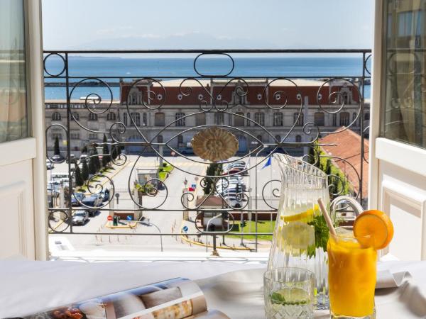 Mediterranean Palace : photo 4 de la chambre sea view premium double