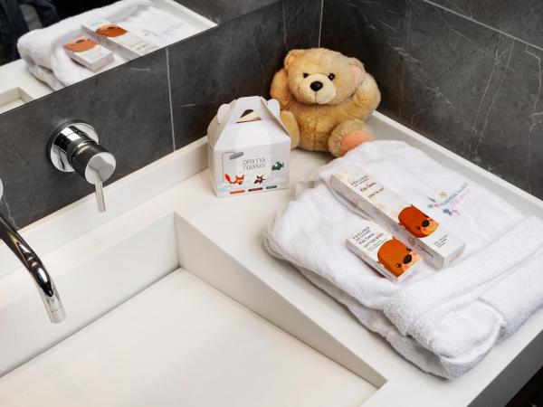 Mediterranean Palace : photo 6 de la chambre chambre familiale