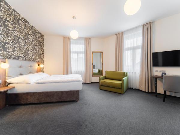 EA Hotel Victoria : photo 2 de la chambre chambre familiale standard