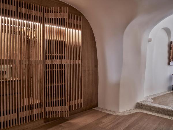 Katikies Kirini Santorini - The Leading Hotels Of The World : photo 4 de la chambre suite junior - vue sur caldeira