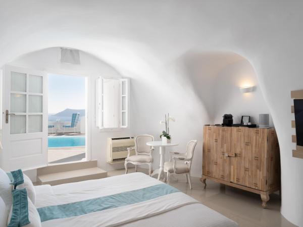 Katikies Kirini Santorini - The Leading Hotels Of The World : photo 4 de la chambre suite de maître avec piscine privée