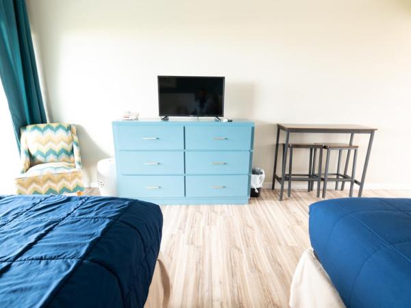 Ocean Villa Inn : photo 2 de la chambre chambre vue sur océan avec 2 lits queen-size