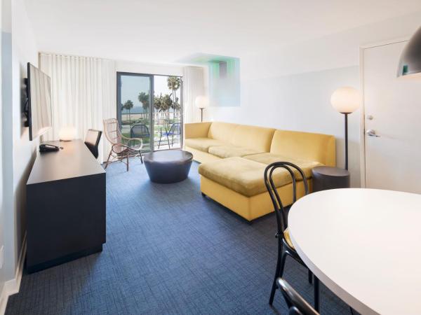 Hotel Erwin Venice Beach : photo 4 de la chambre suite lit king-size - vue sur océan
