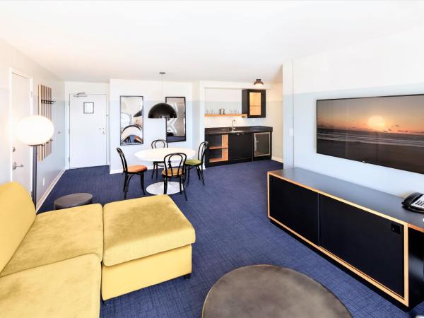 Hotel Erwin Venice Beach : photo 5 de la chambre suite lit king-size - vue sur ville