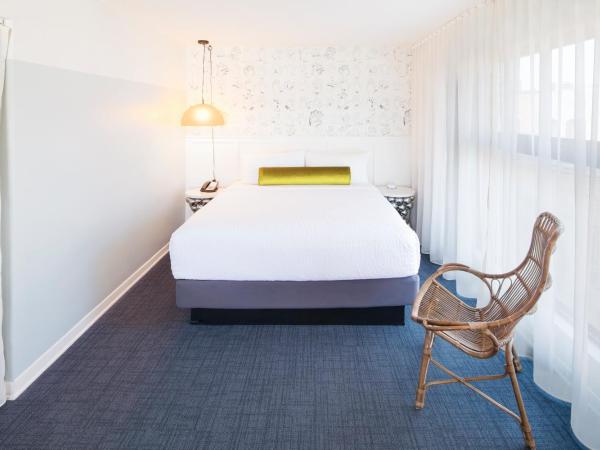 Hotel Erwin Venice Beach : photo 1 de la chambre suite lit king-size - vue sur ville