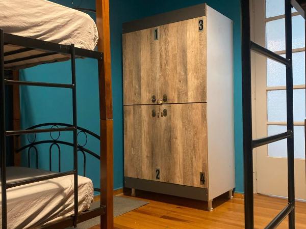 Lait Hostel : photo 1 de la chambre lit dans dortoir mixte de 4 lits